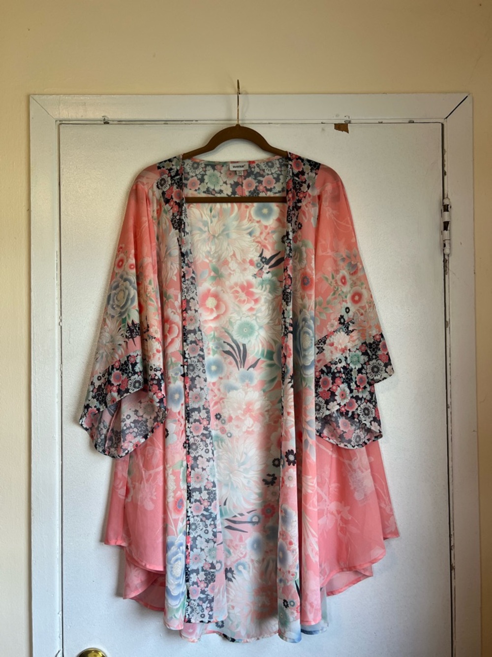 Avenue Floral Peach/Pink
Multicolor Sheer Kimono
Duster 3/4 Sleeve Plus Size 4X
